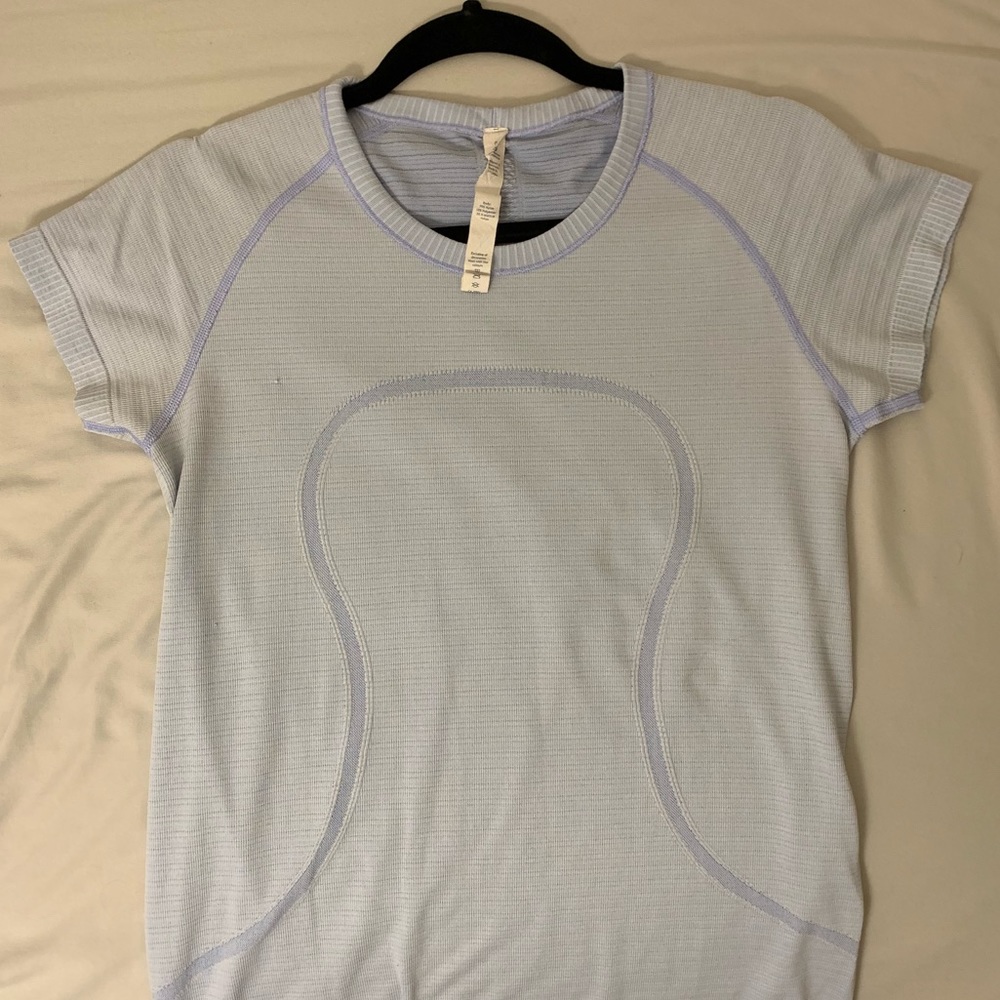 Short sleeve lululemon top